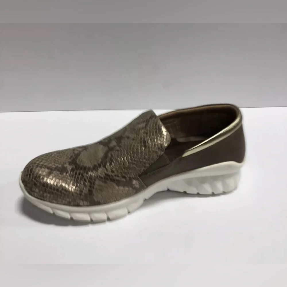 Naot Titan Womens Slip On Sneaker Size EUR36 M US5-5.5